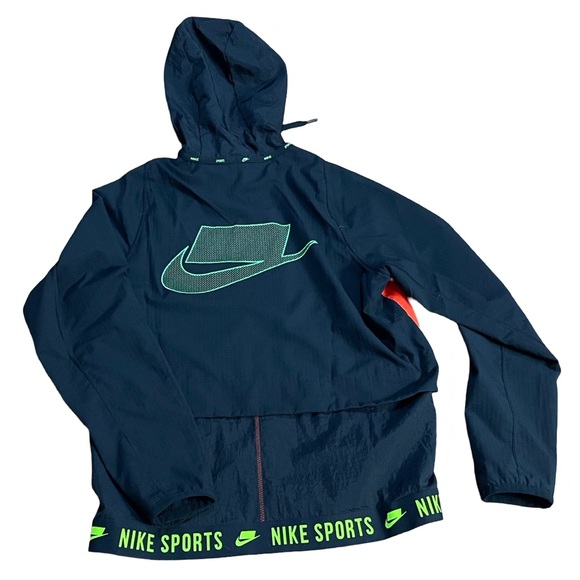 CLOSING SALE - NWOT - Nike Sports Dri-Fit Layered Windbreaker - Picture 5 of 6